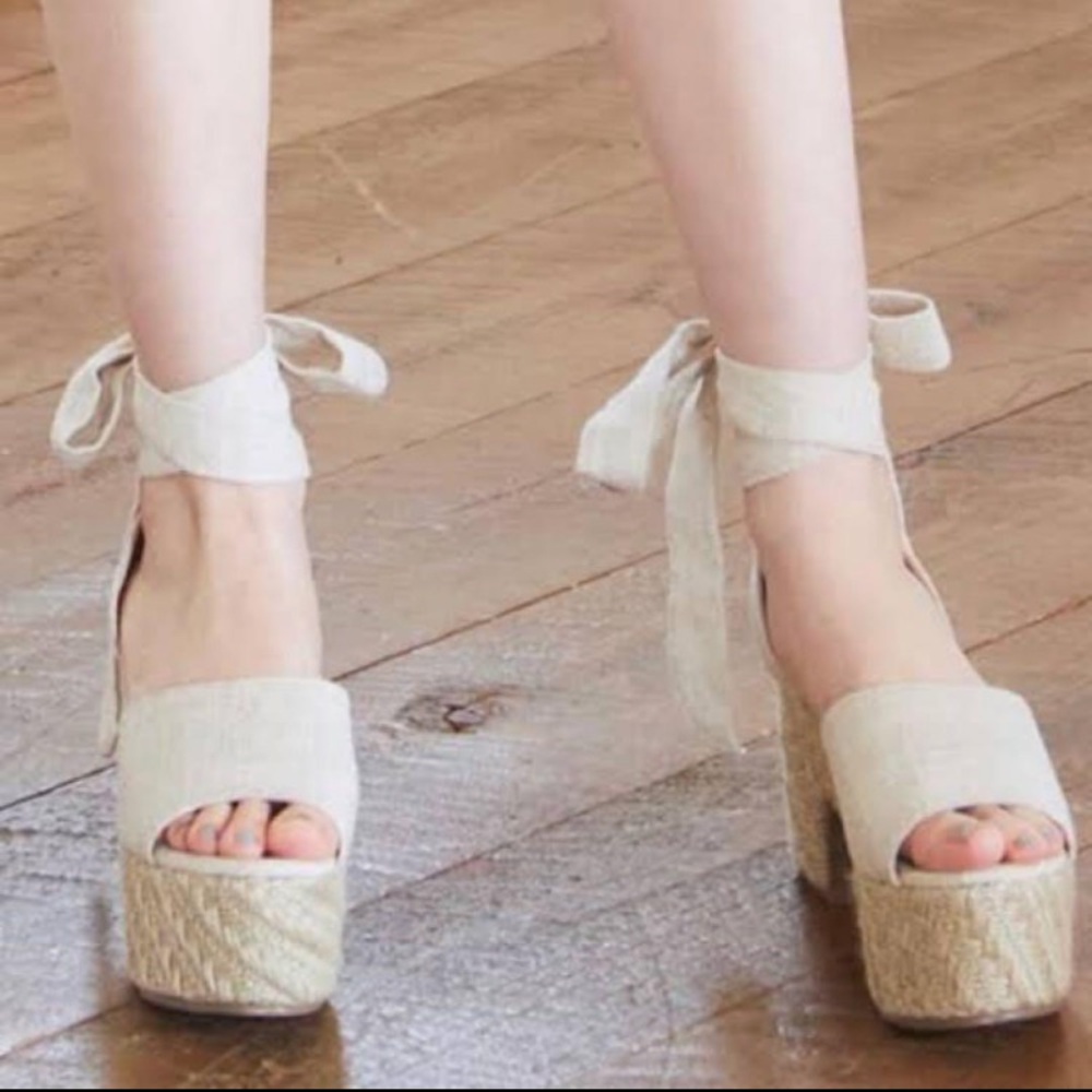 Bohemian Style Lace Up Ribbon Straps Chunky Platform Heel Sandals